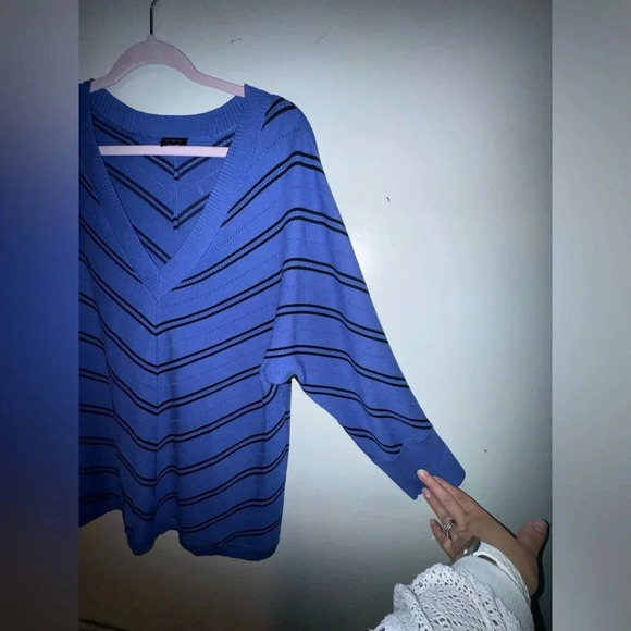 Talbots women's Blue V-Neck Chevron Stripe Cotton Blend Pullover Sweater Size XL - Picture 3 of 5